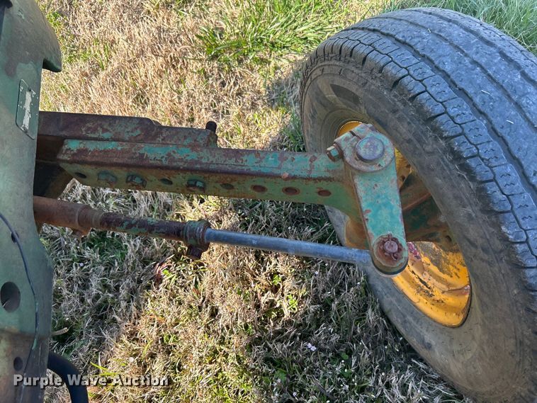 image for item DN0728 1974 John Deere 2030A tractor