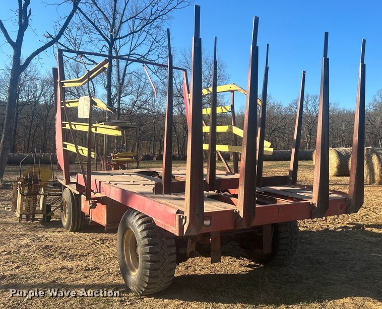 image for item DO1038 New Holland 1046 hay monster