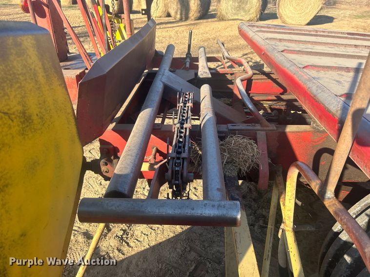 image for item DO1038 New Holland 1046 hay monster