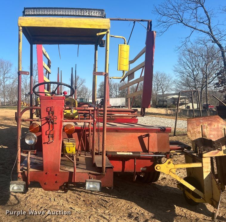 image for item DO1038 New Holland 1046 hay monster