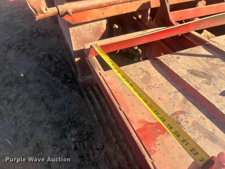 image for item DO1038 New Holland 1046 hay monster