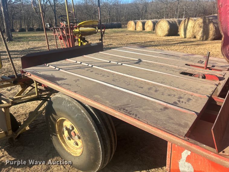 image for item DO1038 New Holland 1046 hay monster