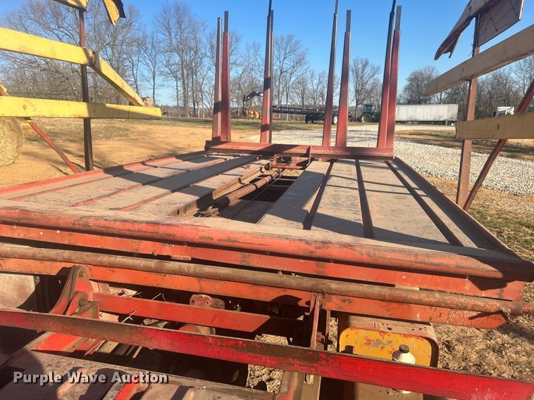 image for item DO1038 New Holland 1046 hay monster