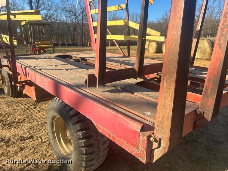 image for item DO1038 New Holland 1046 hay monster