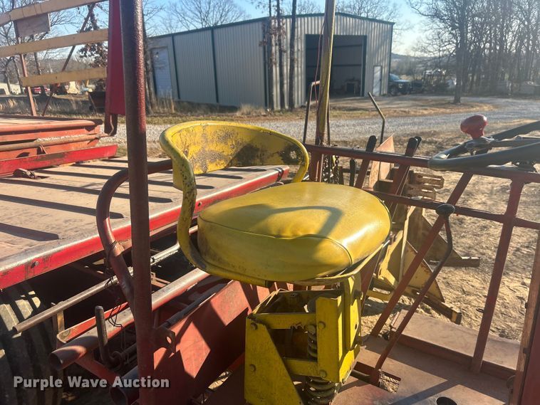 image for item DO1038 New Holland 1046 hay monster