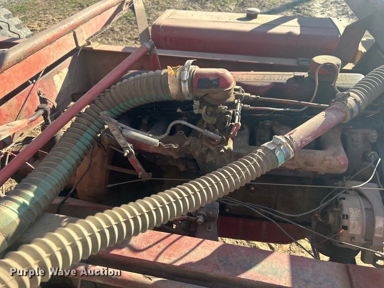 image for item DO1038 New Holland 1046 hay monster