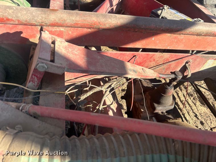 image for item DO1038 New Holland 1046 hay monster