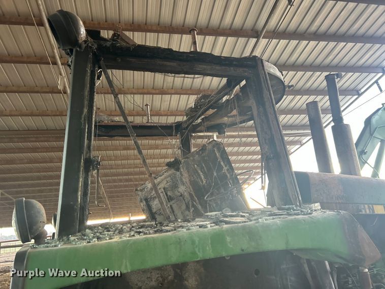 image for item DO1043 1983 John Deere 4450 tractor