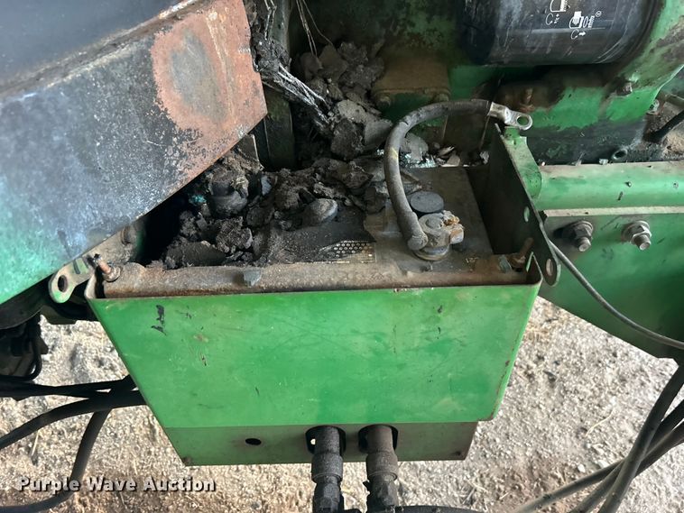 image for item DO1043 1983 John Deere 4450 tractor