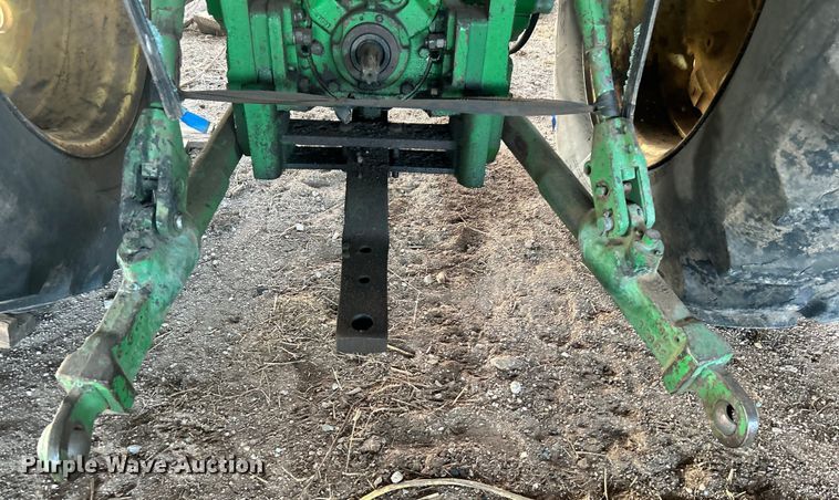 image for item DO1043 1983 John Deere 4450 tractor