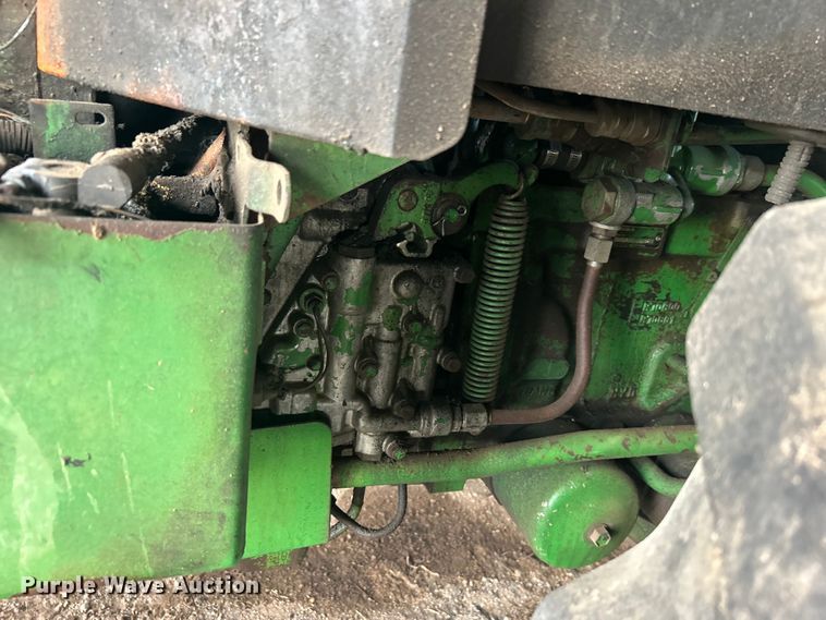 image for item DO1043 1983 John Deere 4450 tractor