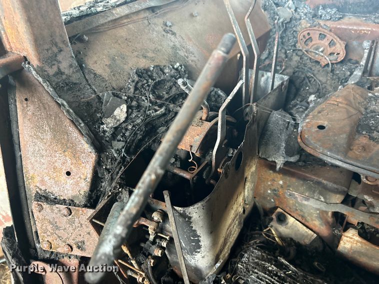 image for item DO1043 1983 John Deere 4450 tractor