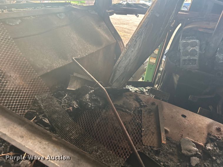 image for item DO1043 1983 John Deere 4450 tractor