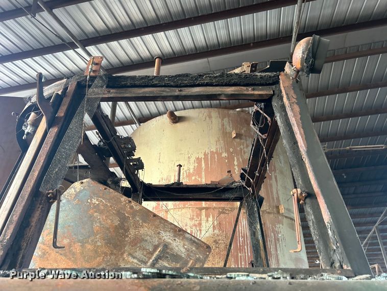 image for item DO1043 1983 John Deere 4450 tractor