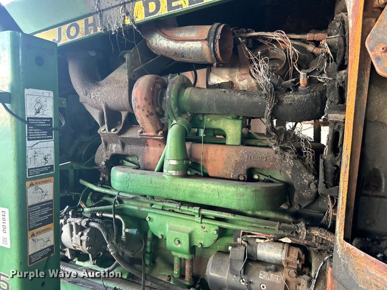 image for item DO1043 1983 John Deere 4450 tractor