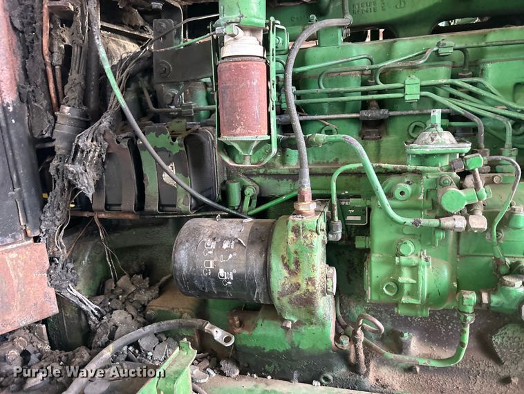 image for item DO1043 1983 John Deere 4450 tractor