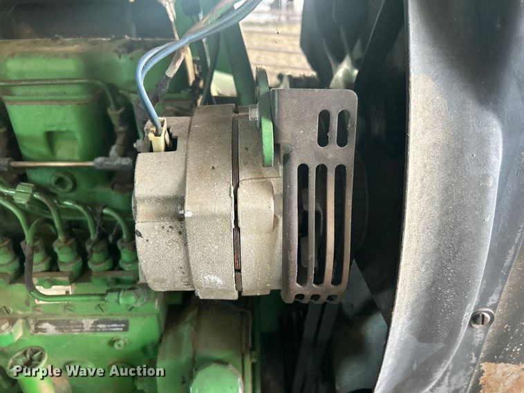 image for item DO1043 1983 John Deere 4450 tractor