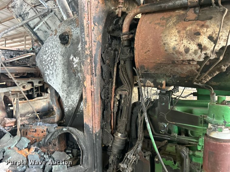 image for item DO1043 1983 John Deere 4450 tractor