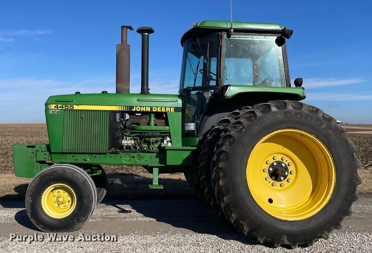 image for item DP0291 1990 John Deere  4455 tractor