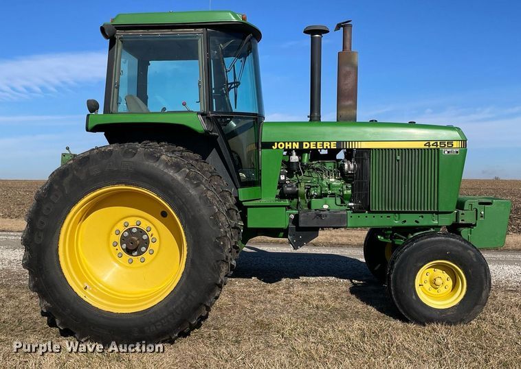 image for item DP0291 1990 John Deere  4455 tractor
