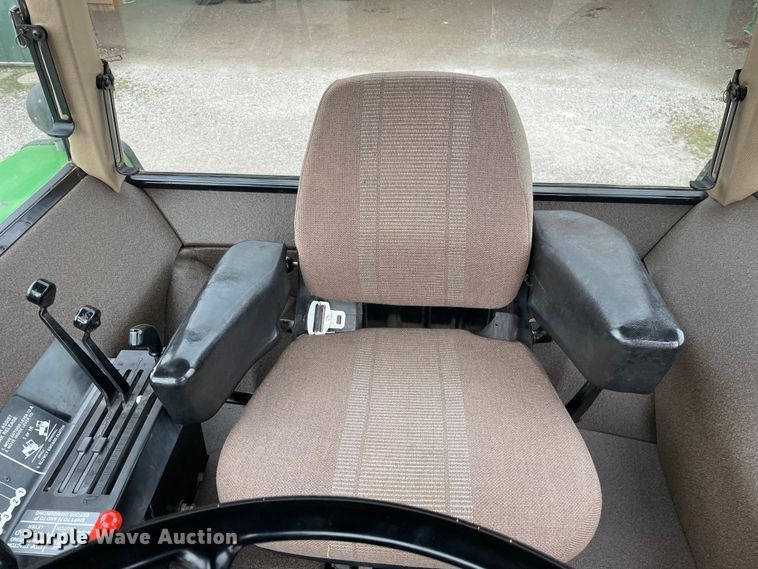 image for item DP0291 1990 John Deere  4455 tractor