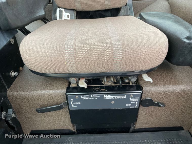 image for item DP0291 1990 John Deere  4455 tractor