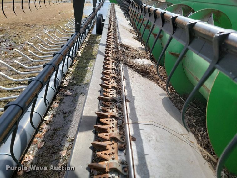 image for item DP3431 2009 John Deere 635F Hydraflex flex head