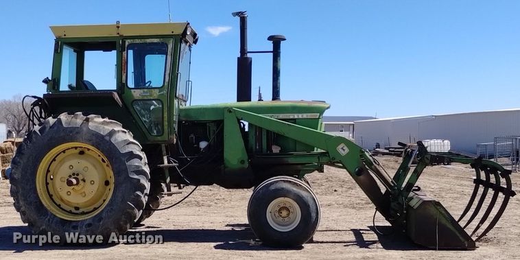 image for item DQ6030 1971 John Deere 4620 tractor