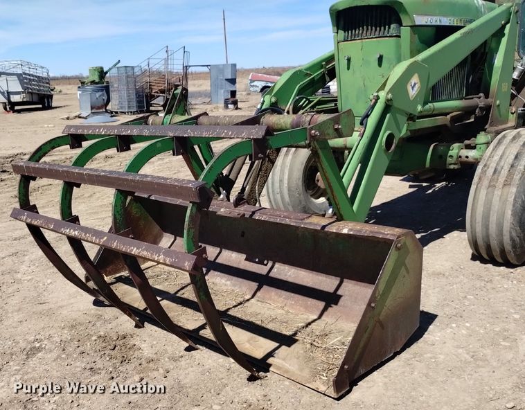 image for item DQ6030 1971 John Deere 4620 tractor