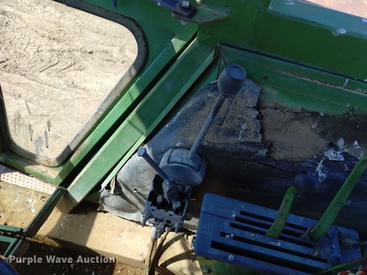 image for item DQ6030 1971 John Deere 4620 tractor