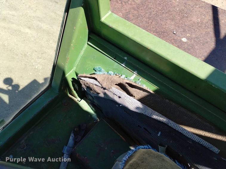 image for item DQ6030 1971 John Deere 4620 tractor