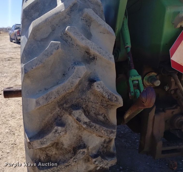 image for item DQ6030 1971 John Deere 4620 tractor