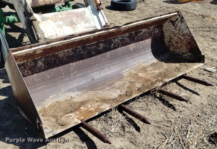 image for item DQ6033 1966 John Deere 2510 tractor