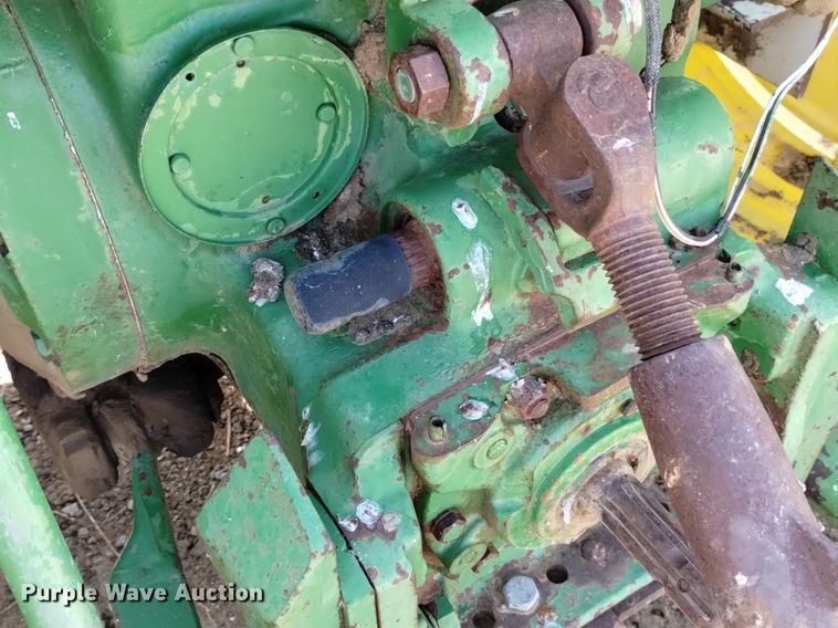 image for item DQ6033 1966 John Deere 2510 tractor