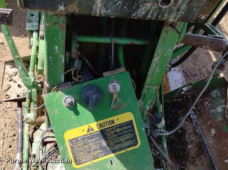 image for item DQ6033 1966 John Deere 2510 tractor