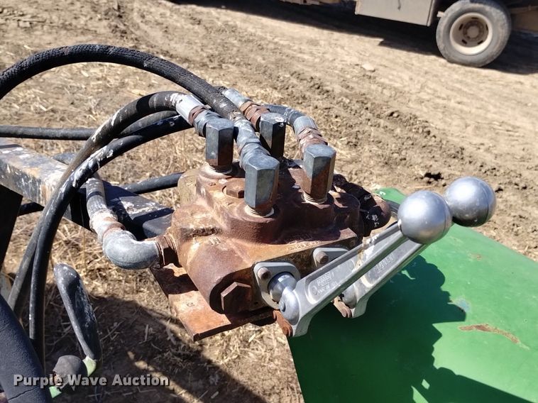 image for item DQ6033 1966 John Deere 2510 tractor