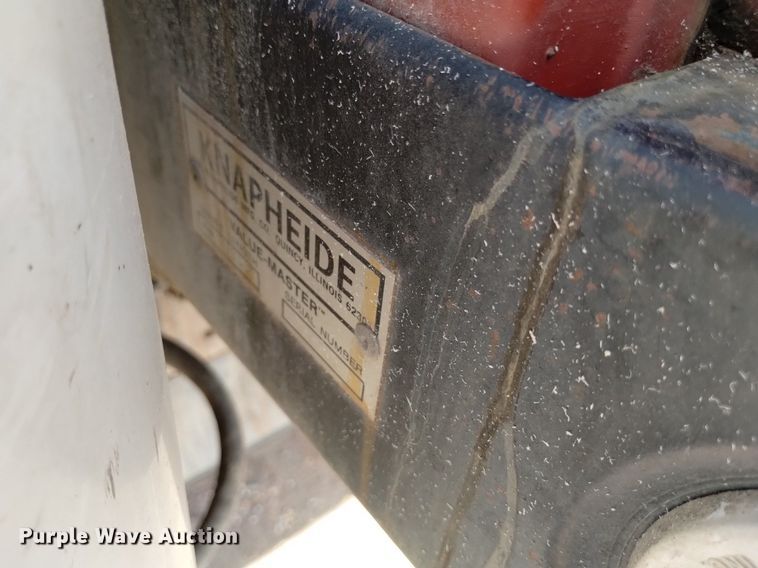 image for item DQ6043 1978 International Loadstar F1800 grain truck