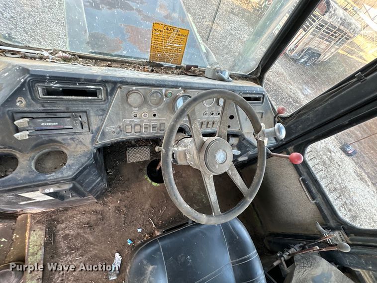 image for item DQ6418 1976 Steiger  Cougar III ST251 4WD tractor