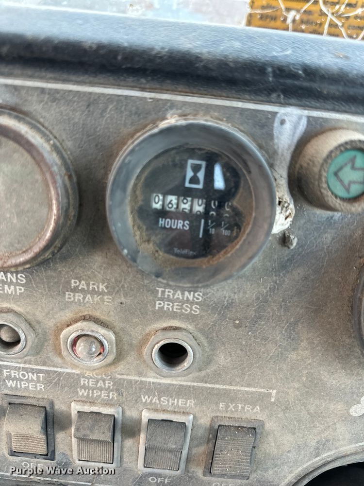 image for item DQ6418 1976 Steiger  Cougar III ST251 4WD tractor