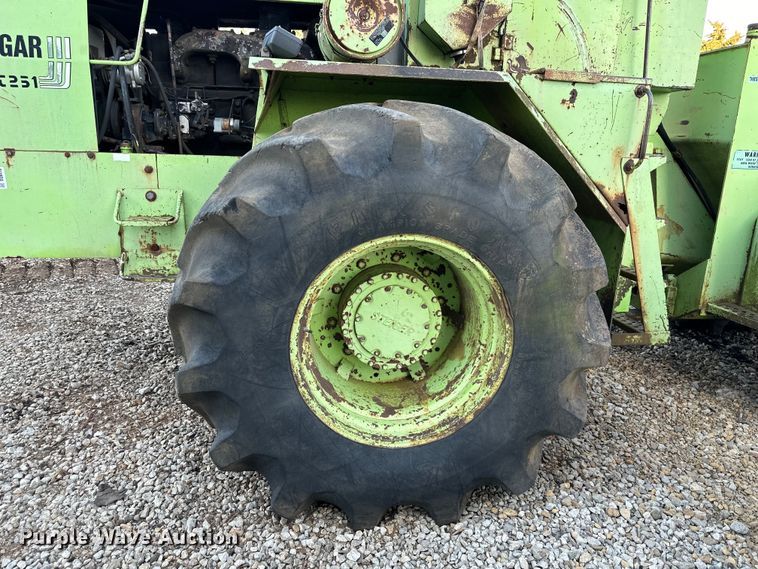 image for item DQ6418 1976 Steiger  Cougar III ST251 4WD tractor