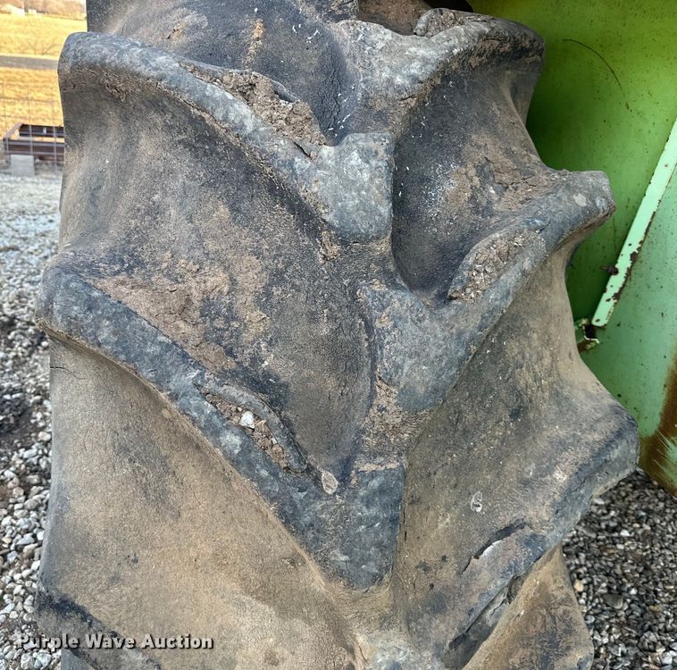 image for item DQ6418 1976 Steiger  Cougar III ST251 4WD tractor