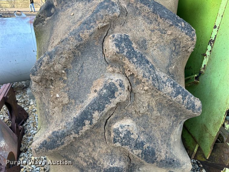 image for item DQ6418 1976 Steiger  Cougar III ST251 4WD tractor