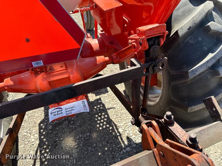 image for item DQ6438 Allis Chalmers D15 Series 2 tractor