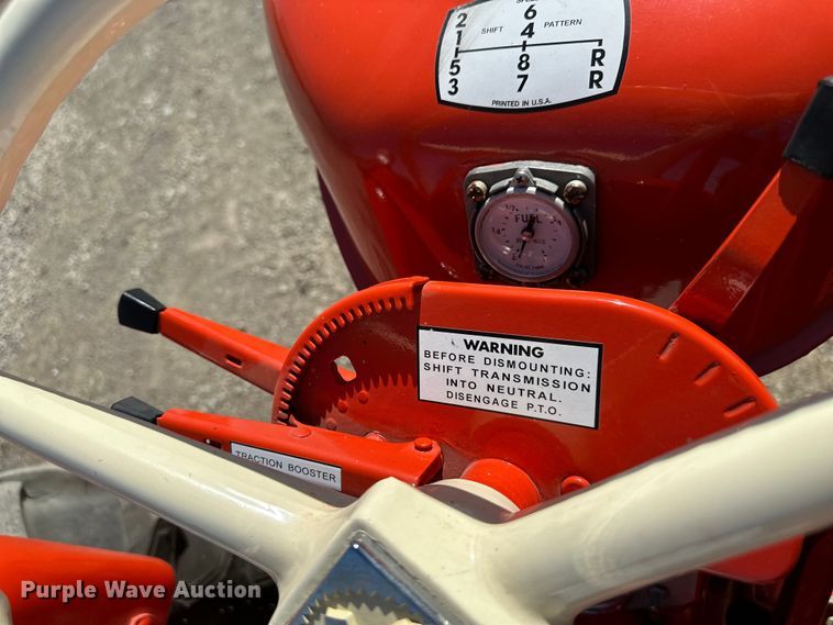 image for item DQ6438 Allis Chalmers D15 Series 2 tractor