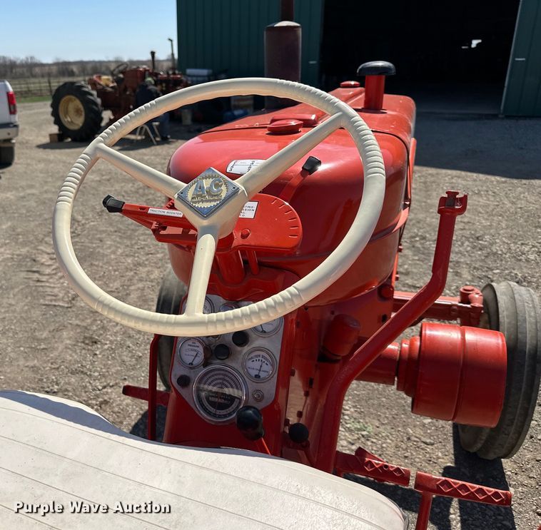 image for item DQ6438 Allis Chalmers D15 Series 2 tractor