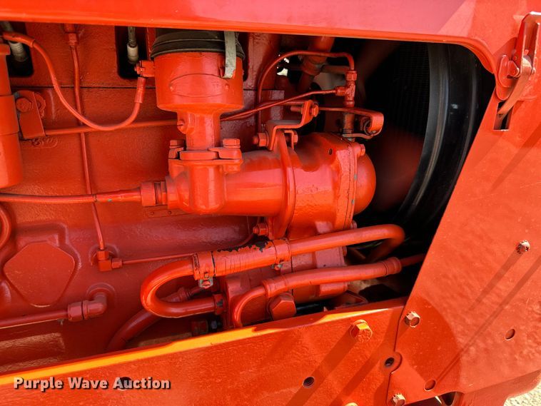 image for item DQ6438 Allis Chalmers D15 Series 2 tractor