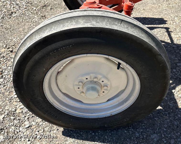 image for item DQ6438 Allis Chalmers D15 Series 2 tractor