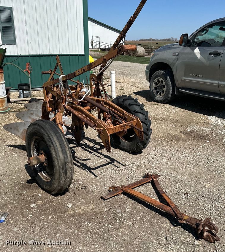 image for item DQ6440 Allis Chalmers three bottom plow 