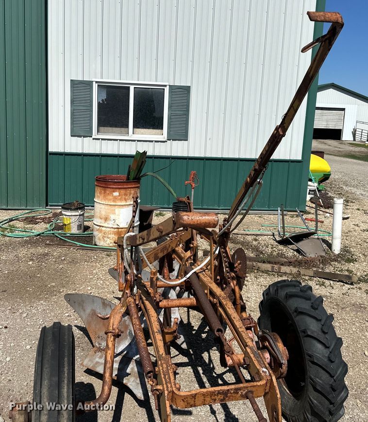 image for item DQ6440 Allis Chalmers three bottom plow 