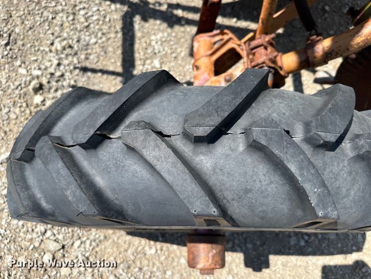 image for item DQ6440 Allis Chalmers three bottom plow 